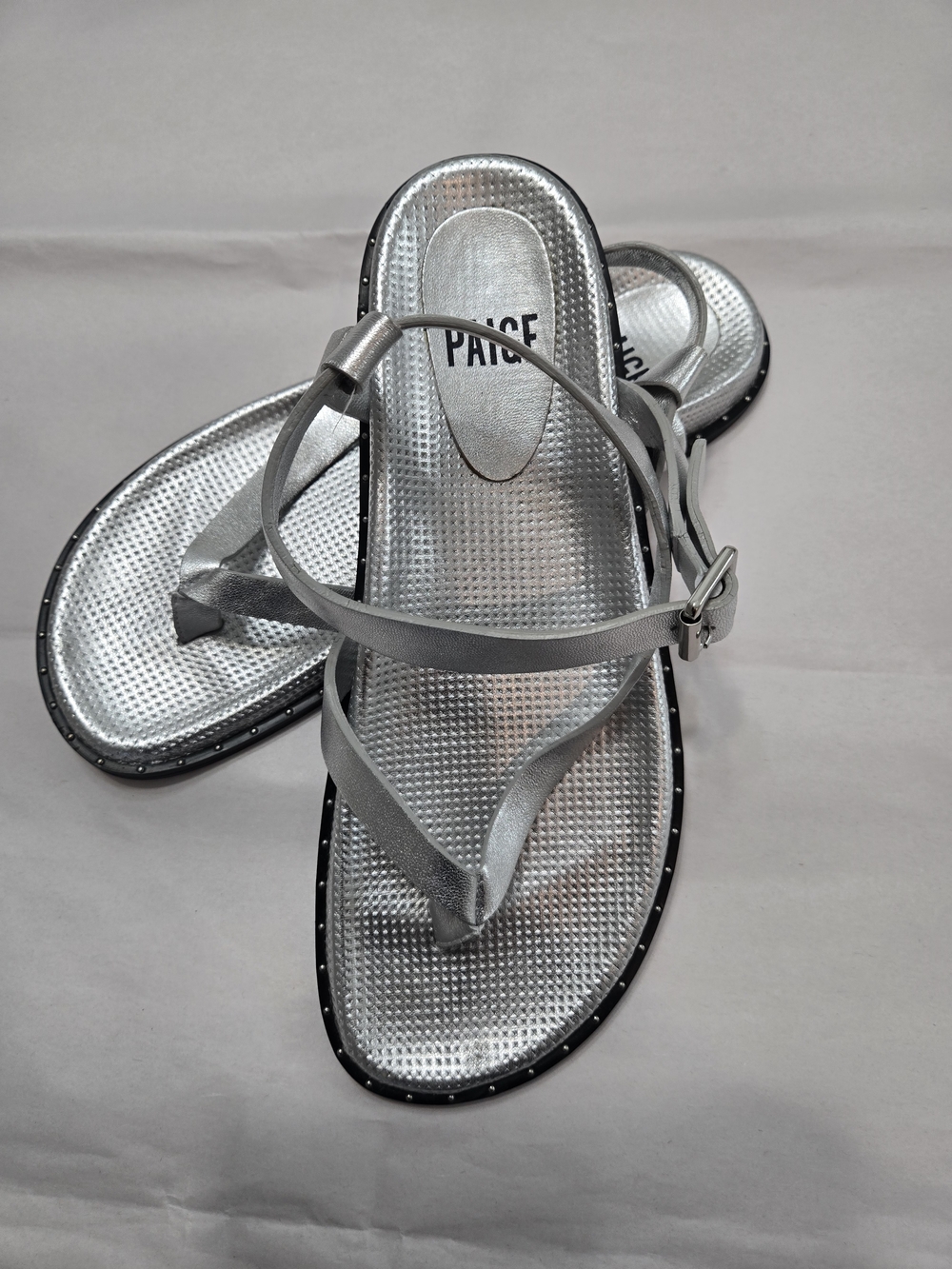 Paige Zuri Silver Metallic Strappy Women's Sandals Size 8